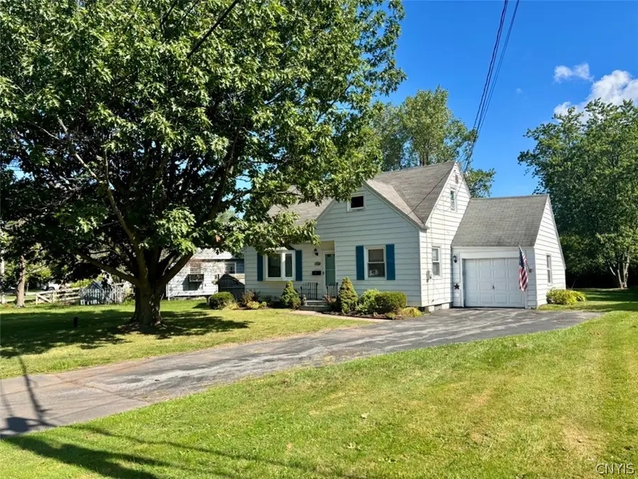 303 Kingsdown Drive, Liverpool, NY 13088 - #2
