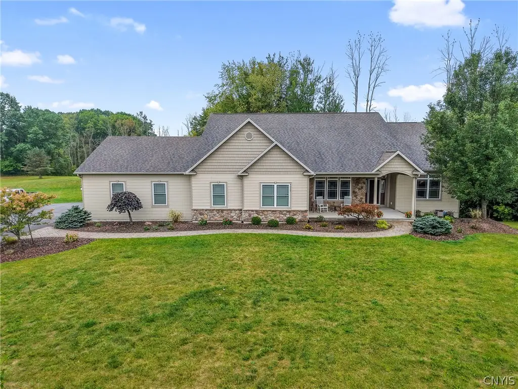 4810 Appaloosa Trl, Clay, NY 13041 - #1