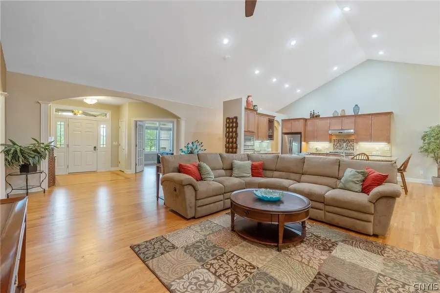 4810 Appaloosa Trl, Clay, NY 13041 - #3