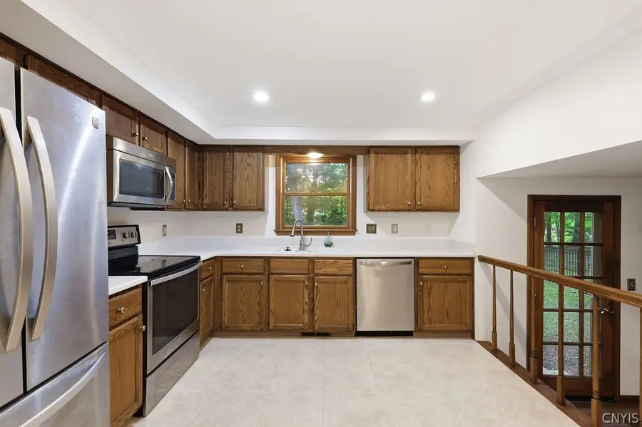 3438 Stanford Drive, Baldwinsville, NY 13027 - #2