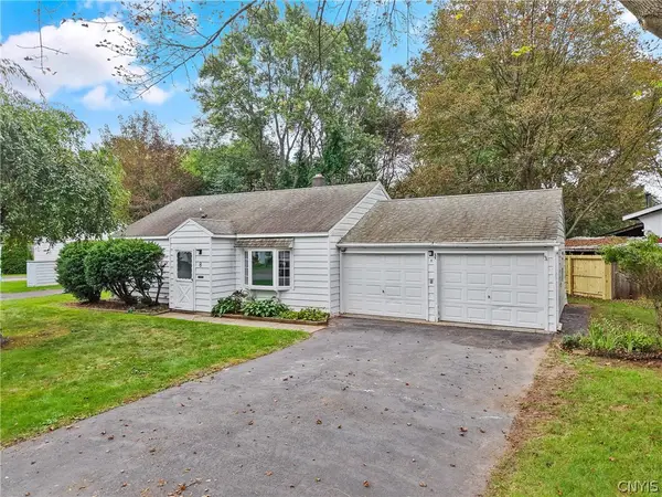 8 Homeland Road, Syracuse, NY 13212