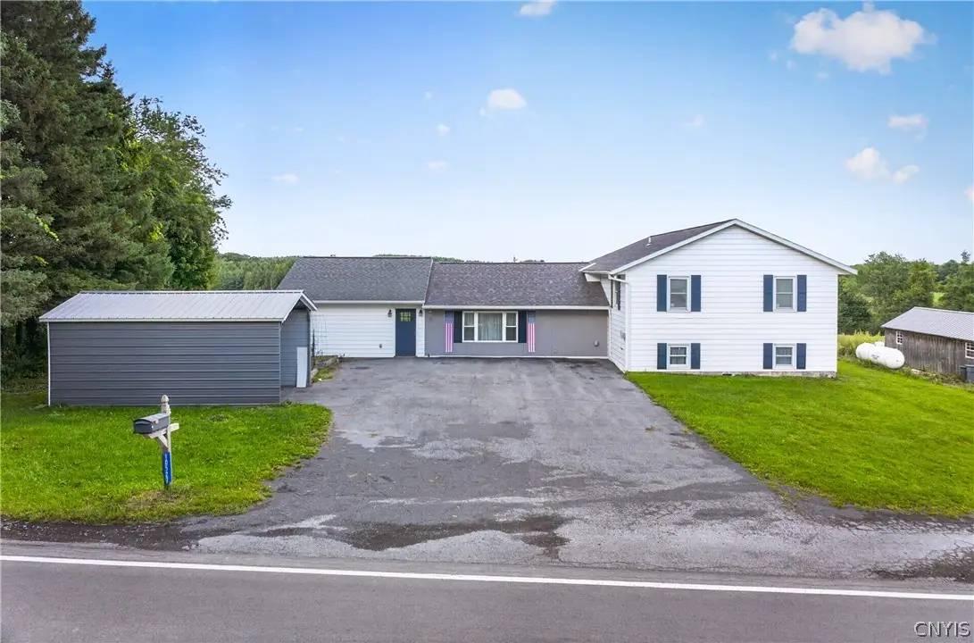 10527 Roberts Road, Sauquoit, NY 13456 - #1