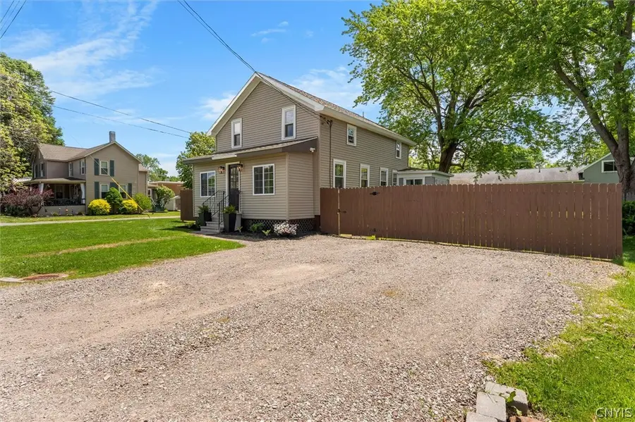 5444 Baldwin Street, Brewerton, NY 13029 - #3