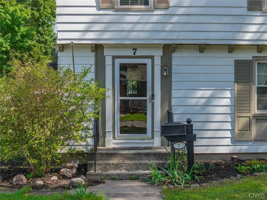 7 Mcharrie Street, Baldwinsville, NY 13027 - #2