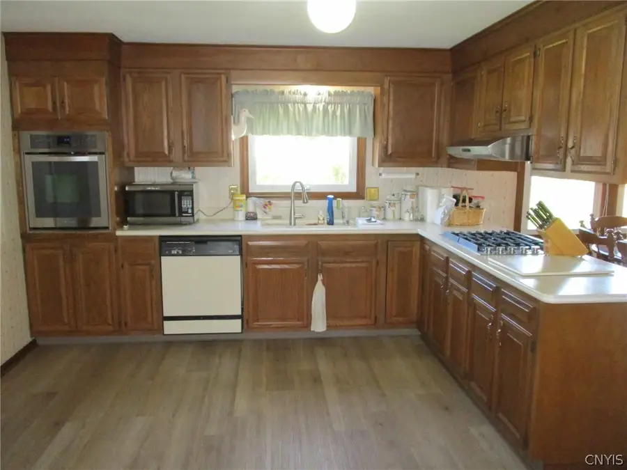 6081 Meadow Drive, Cicero, NY 13039 - #3