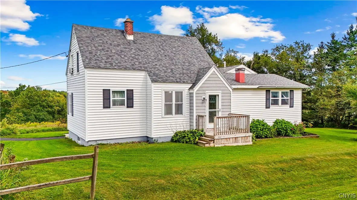 10517 Roberts Road, Sauquoit, NY 13456 - #1