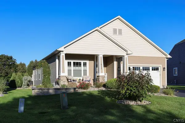8193 Fenimore Court, Liverpool, NY 13090