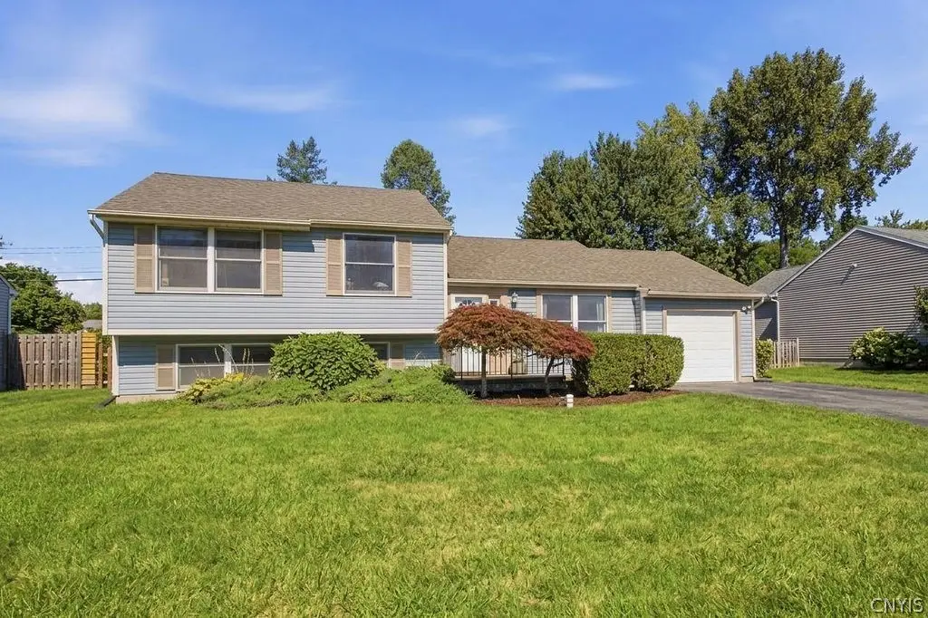 13 Inglesid Lane, Liverpool, NY 13090 - #1