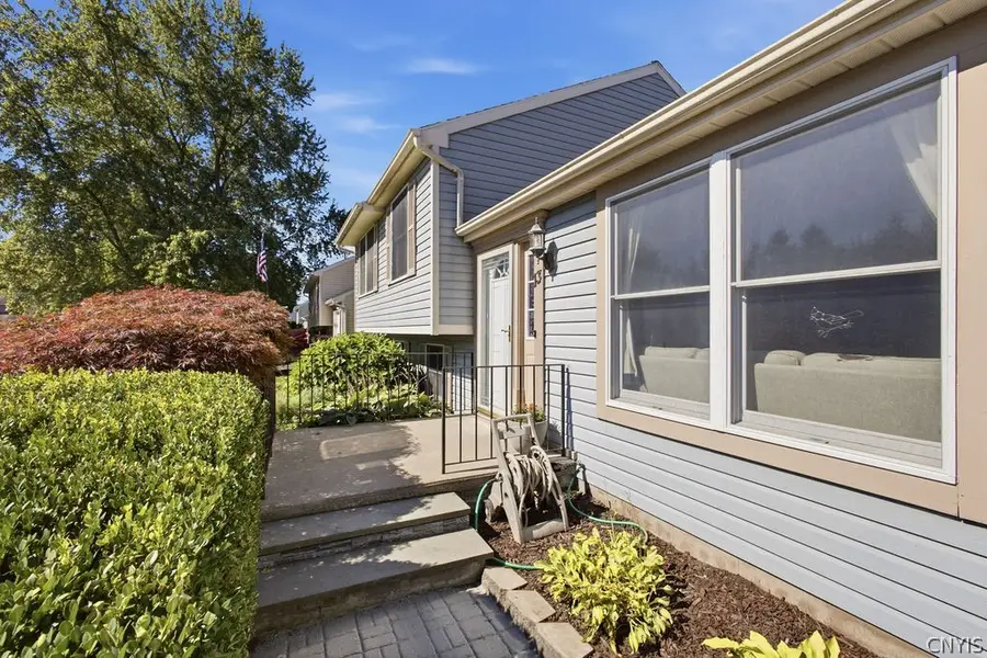13 Inglesid Lane, Liverpool, NY 13090 - #3