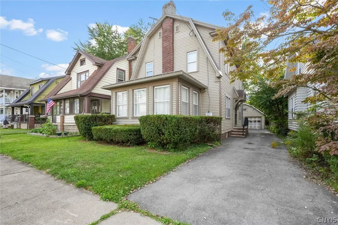 130 Clifton Place, Syracuse, NY 13206 - #1