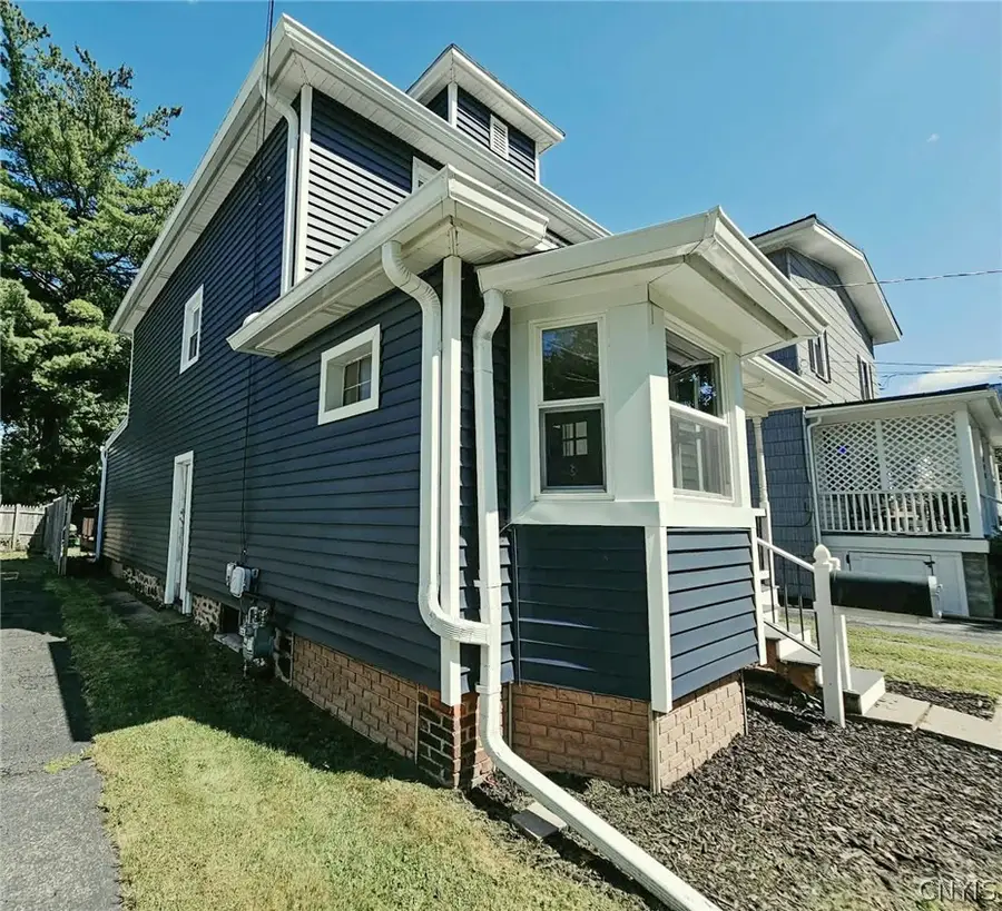 325 W Jackson Street, Palmyra, NY 14522 - #3