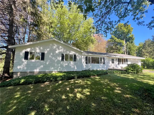 7286 State Route 104, Oswego, NY 13126