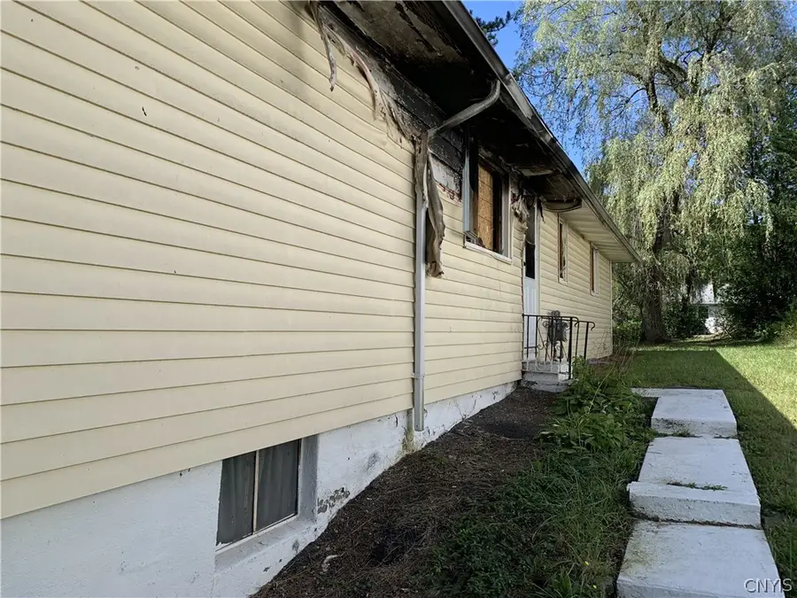 308 Albert Rd, Syracuse, NY 13214 - #3