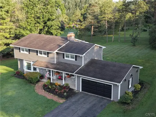 1697 N Lake Road, Cazenovia, NY 13035