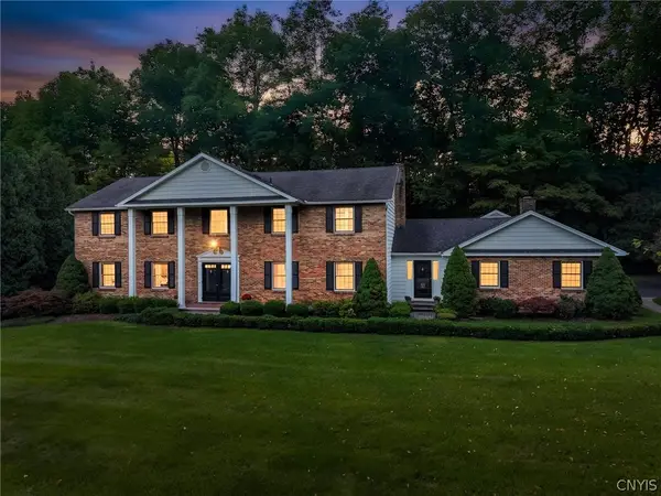 5027 Pine Valley Drive, Fayetteville, NY 13066