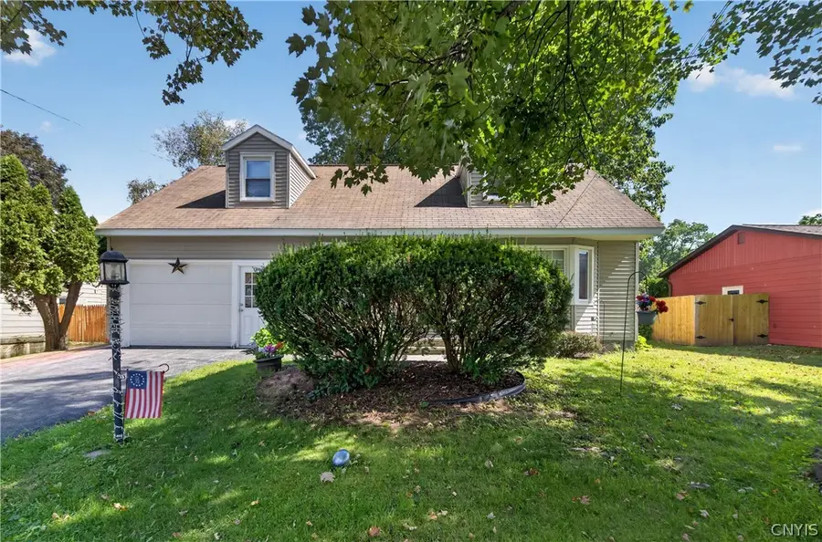 7306 Greenbriar Road, Syracuse, NY 13212 - #3