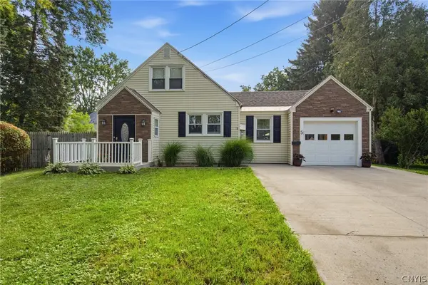 5 Brandon Circle, East Syracuse, NY 13057