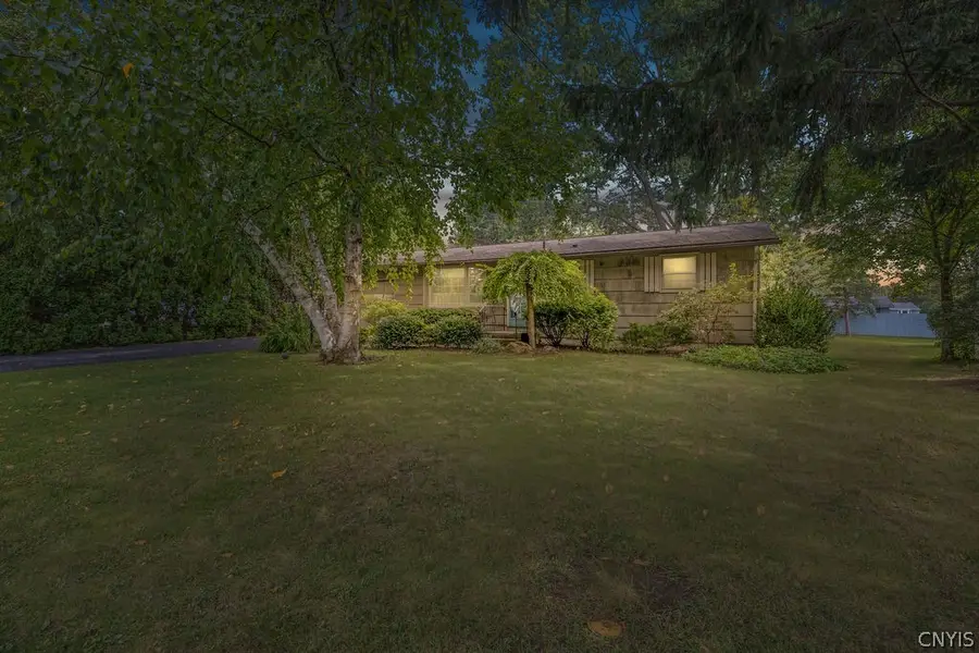 308 Washburn Drive, East Syracuse, NY 13057 - #2