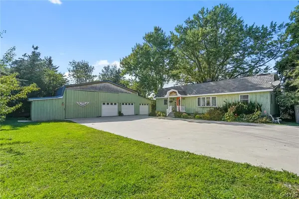 11327 Rays Bay Rd, Henderson, NY 13650