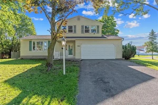 5001 Driftwood Drive, Liverpool, NY 13088