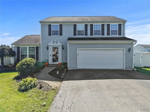 5494 Ravensthorpe, Clay, NY 13041