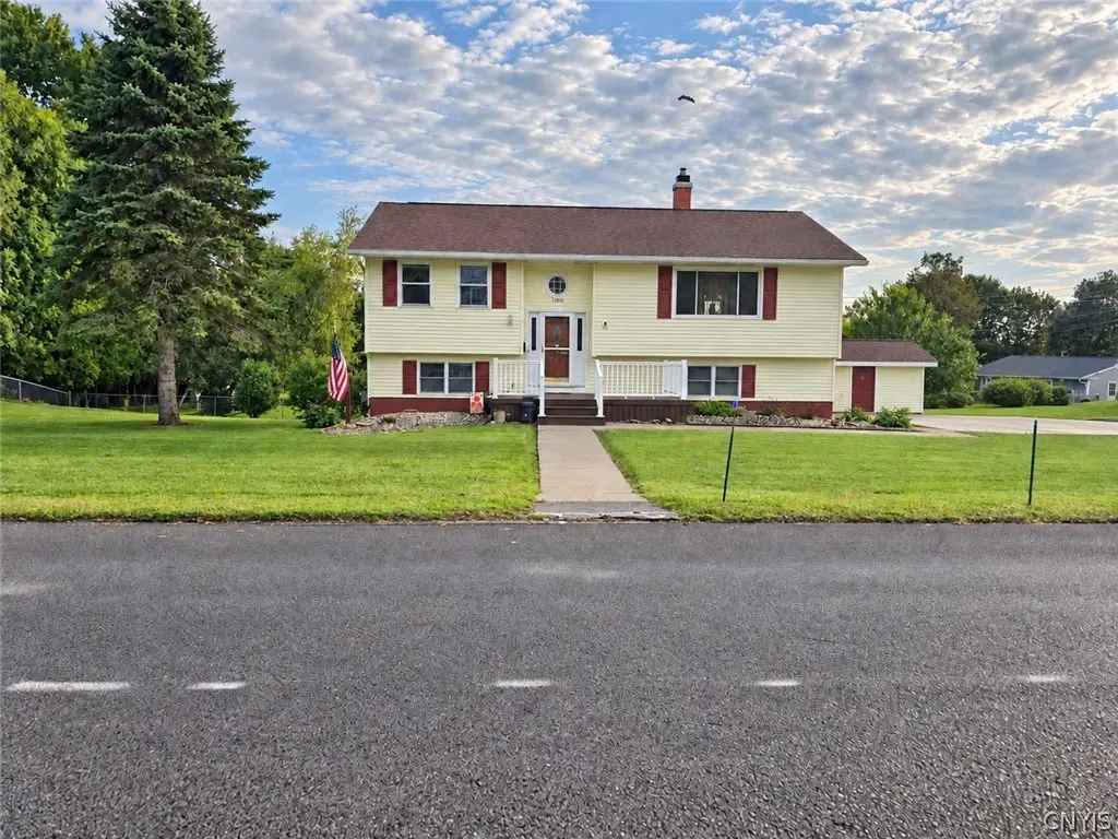 1300 Robin Road, Utica, NY 13502 - #1