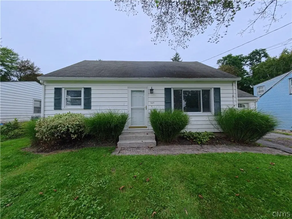 107 E Dauenhauer Street, East Syracuse, NY 13057 - #1