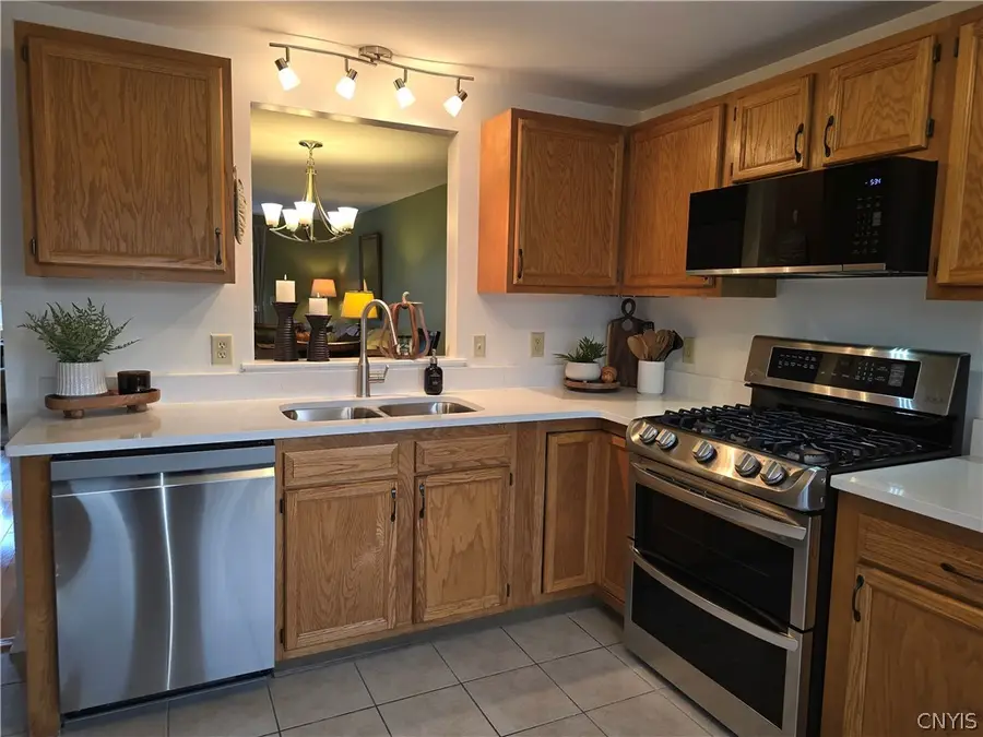 8252 Boatwatch Drive, Baldwinsville, NY 13027 - #3
