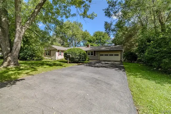 16 Wexford Road, Syracuse, NY 13214