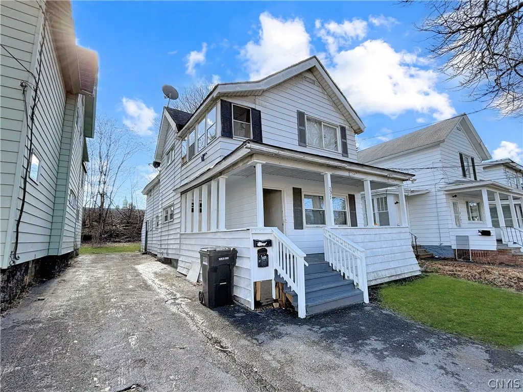 207 Lakeview Avenue, Syracuse, NY 13204 - #1