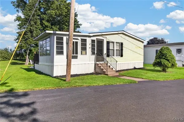 48 Kris Ann Drive, New Hartford, NY 13413