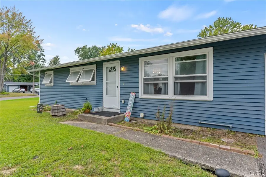 204 Greentree Drive, East Syracuse, NY 13057 - #2