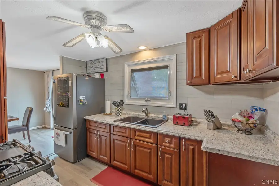 204 Greentree Drive, East Syracuse, NY 13057 - #3