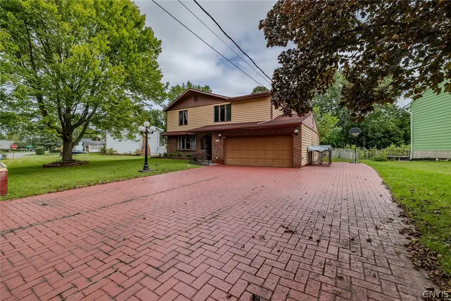 106 Stillwater Drive, East Syracuse, NY 13057 - #2