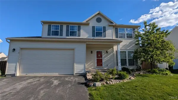 5549 Cairns Trail, Clay, NY 13041