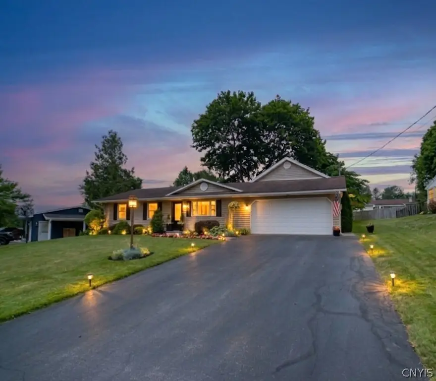 16 Woodburne Drive, Whitesboro, NY 13492 - #1