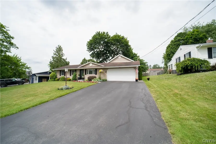 16 Woodburne Drive, Whitesboro, NY 13492 - #3