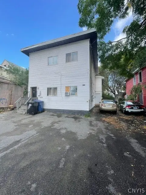 1224 N State Street, Syracuse, NY 13208