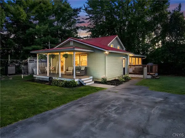 276 Stewarts Corners Road, Pennellville, NY 13132