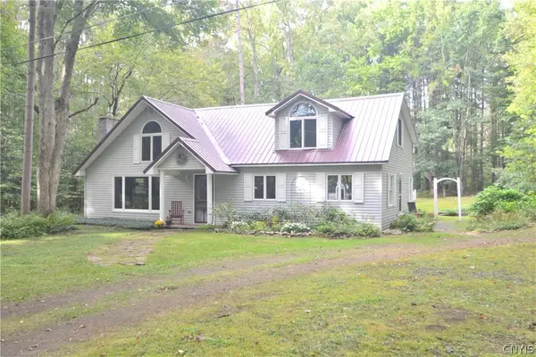 28 Saunders Drive, Constantia, NY 13028