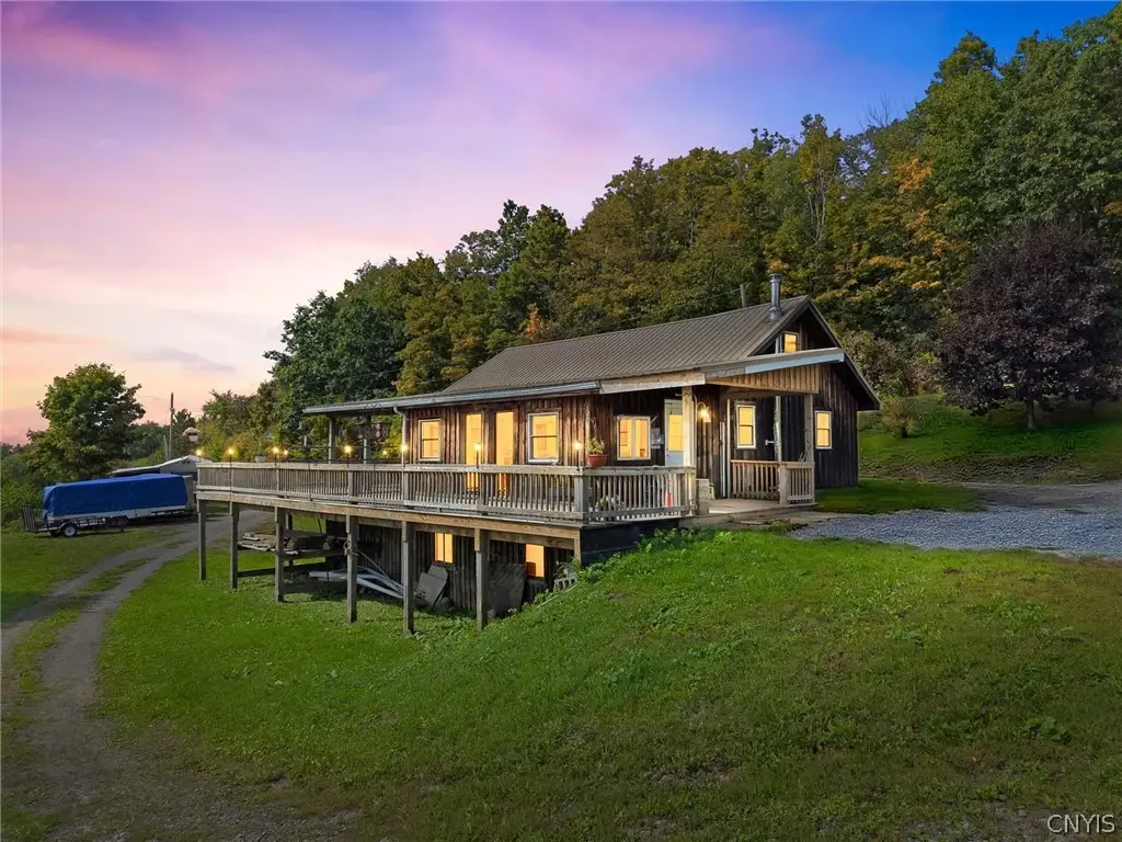 3010 Kelly Rd, Hubbardsville, NY 13355 - #1