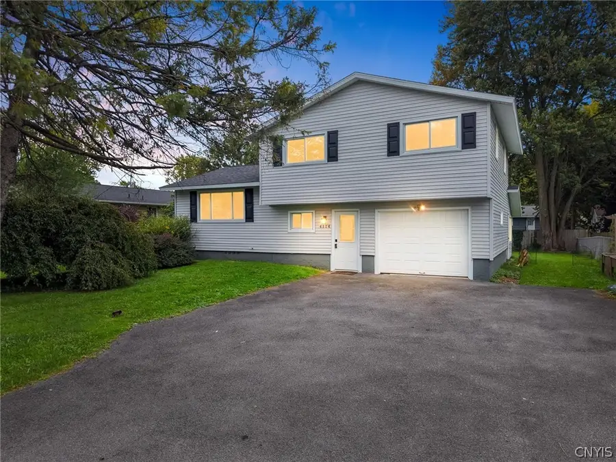 4114 Wetzel Road, Liverpool, NY 13090 - #2
