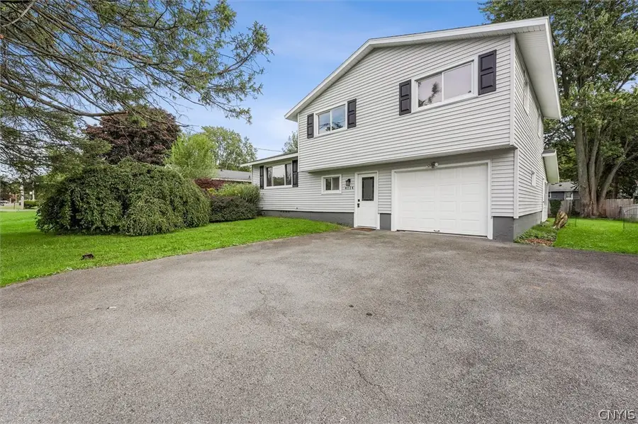 4114 Wetzel Road, Liverpool, NY 13090 - #3