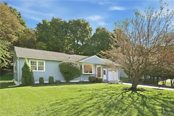 106 Mansfield Drive, Camillus, NY 13031