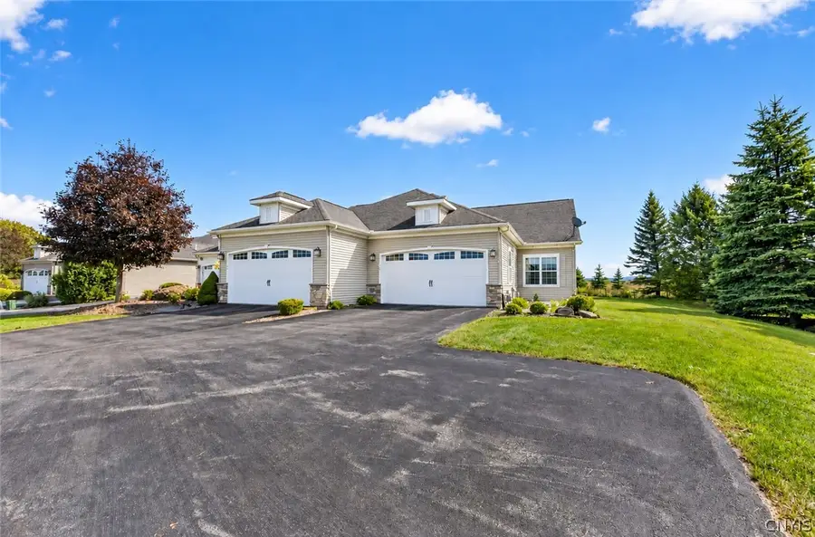 105 Star Gaze Circle, Fayetteville, NY 13066 - #2