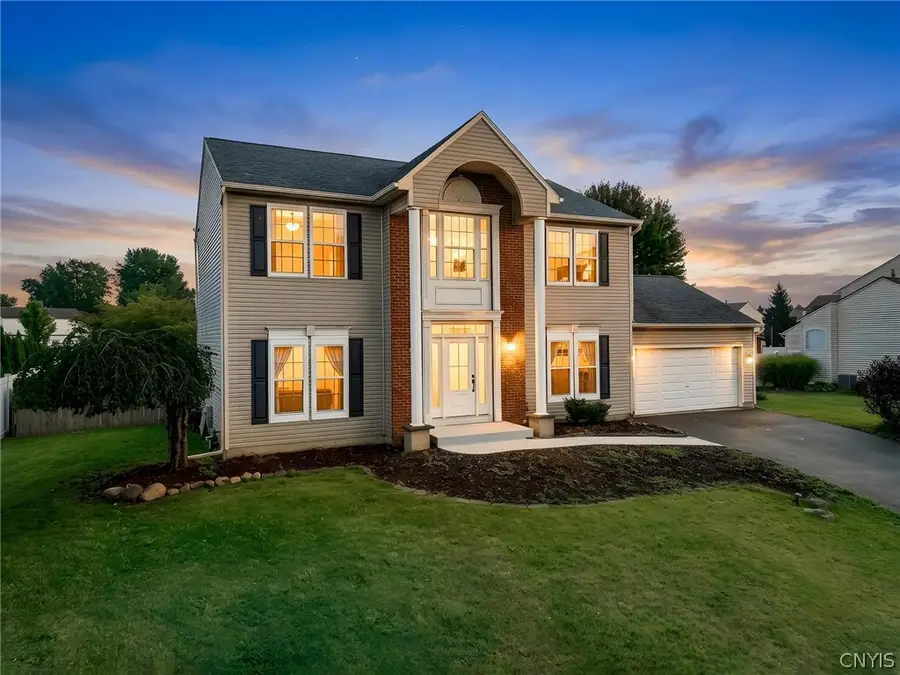 8252 Dampier Circle, Liverpool, NY 13090 - #2