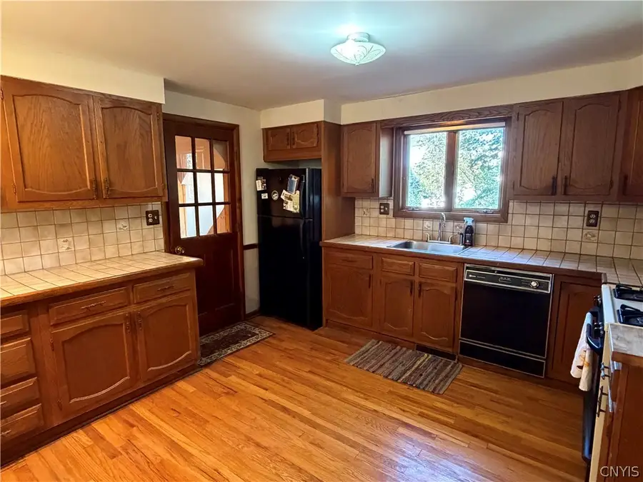 1317 Northcliffe Road, Syracuse, NY 13206 - #3