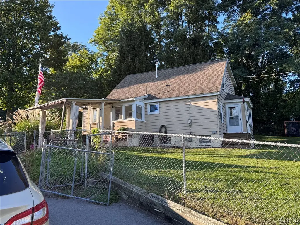 106 Edgeworth Avenue, Syracuse, NY 13219 - #1