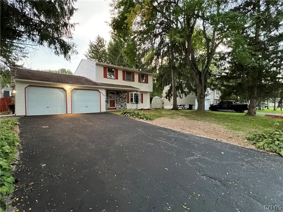 4124 N Mesa Lane, Liverpool, NY 13090 - #2