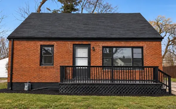 92 Sharon Parkway, Buffalo, NY 14218